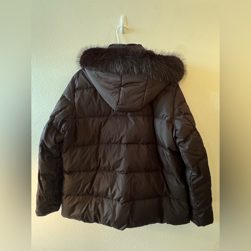 Ralph Lauren women’s xxl black down puffer coat, removable fur trim hood - Picture 2 of 4